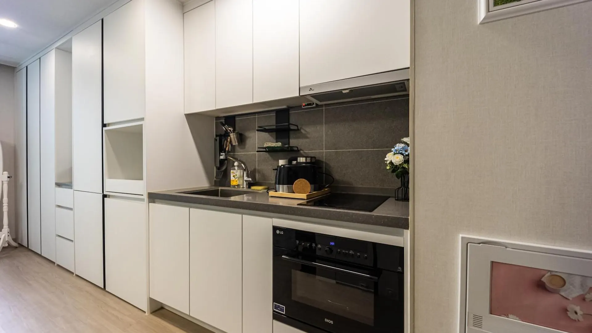 Gwangalli Beach Stylish Accommodation Peaceful Night Pusan